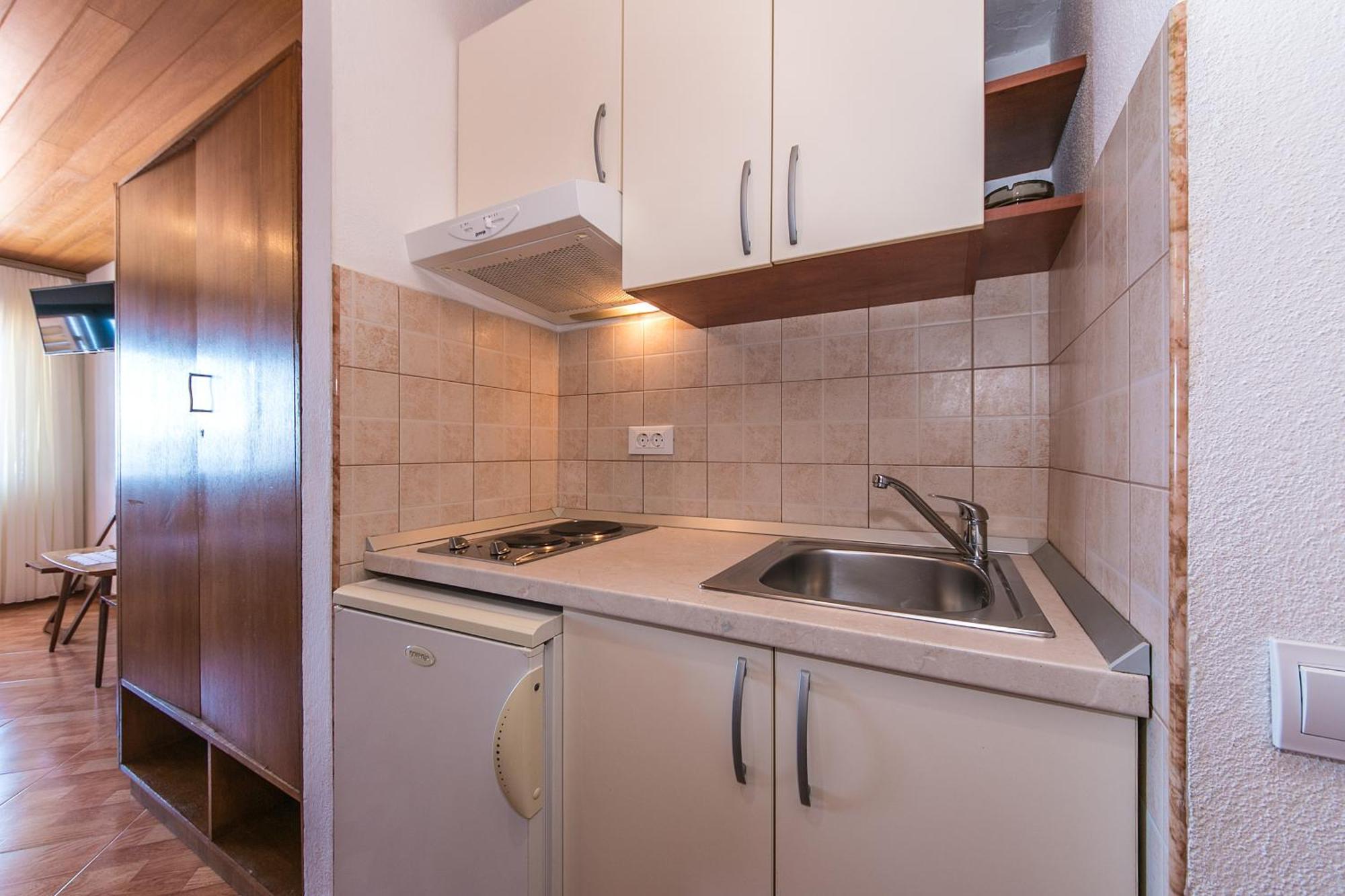 Apartments And Rooms By The Sea Brela, Makarska - 2752 Exterior foto