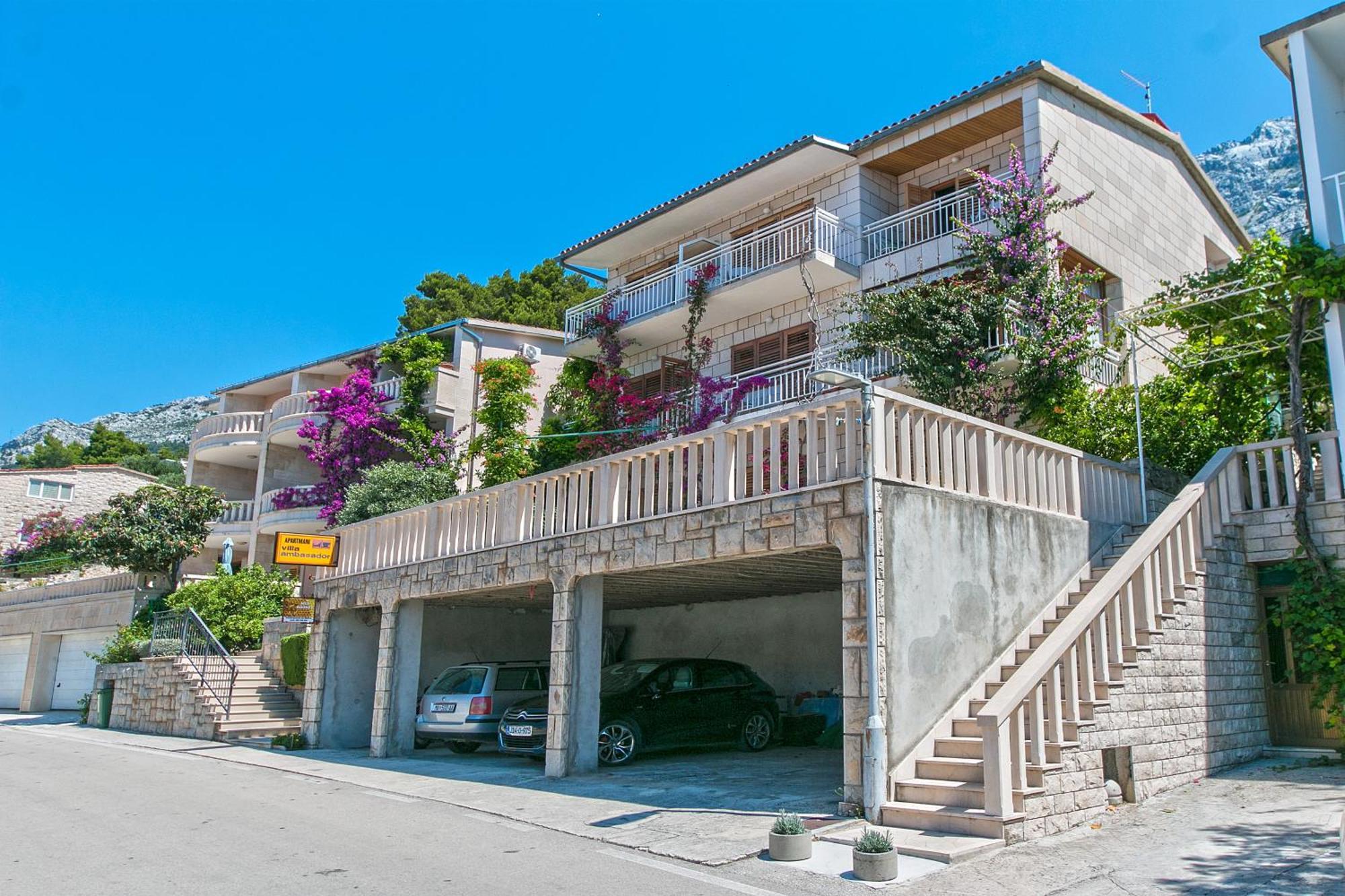 Apartments And Rooms By The Sea Brela, Makarska - 2752 Exterior foto